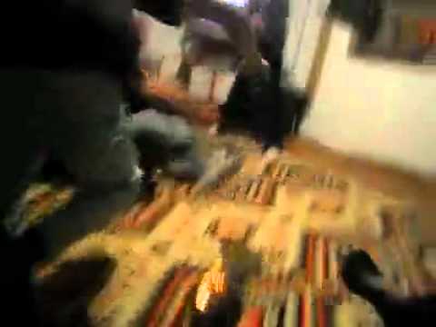 Evin İçinde Torpil Patlatmak