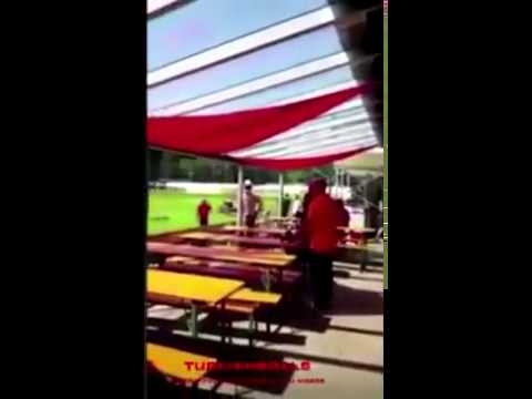 Sneijder Muhabirleri Azarlıyor- Yeter Artık