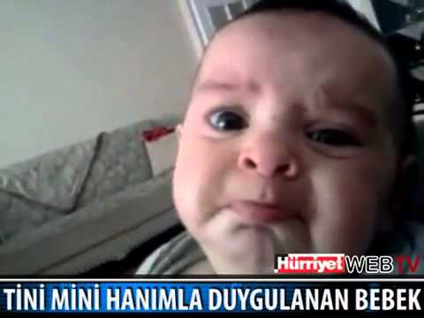 Tini Mini Hanım Şarkısını Duyunca Ağlayan Bebek İzlesene com Video