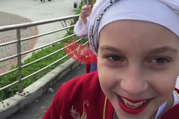 Üst Geçitte Milletler Buluşması | Otostop Sohbetleri