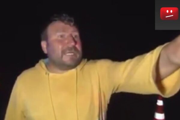 Kaza Sonrası : ” Corona Virüsünden mi kaçıyon ? Allah inşallah seni öldürür ya !”